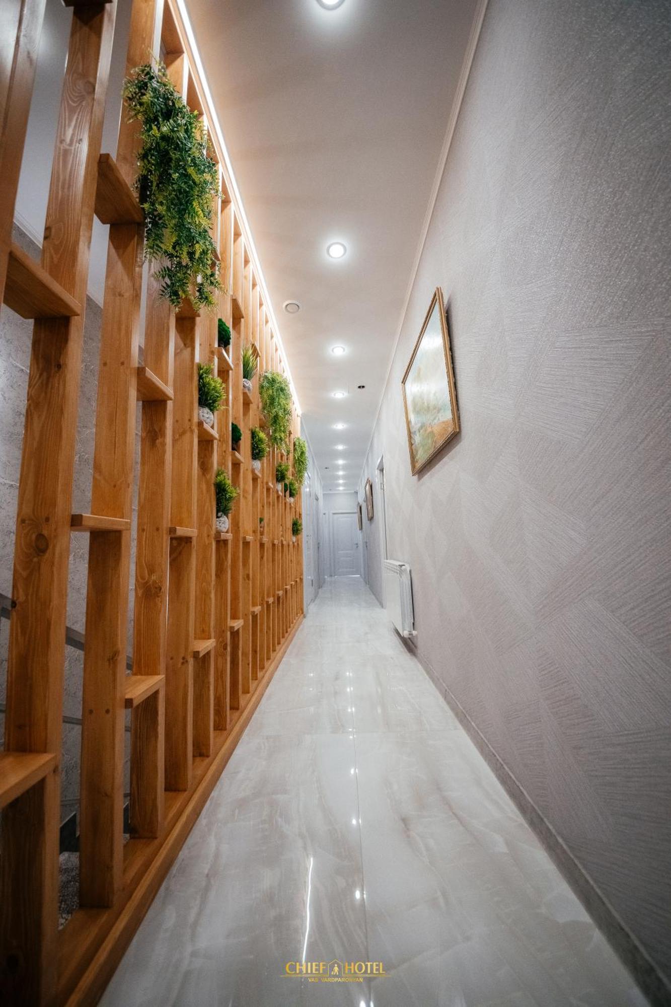Chief Hotel Гюмри Екстериор снимка
