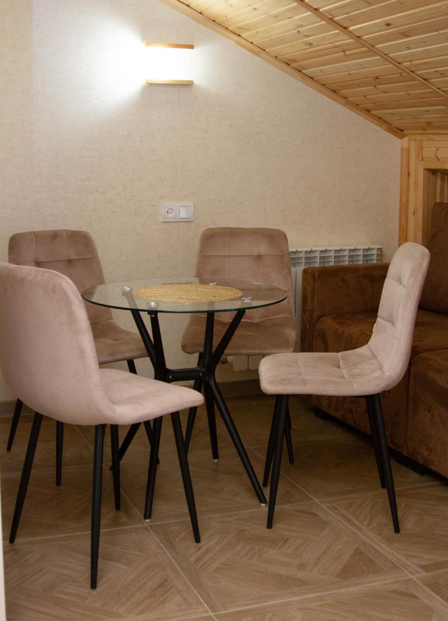 Chief Hotel Гюмри Екстериор снимка